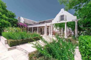 Shades of Africa Guesthouse - The Studio